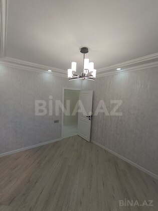 3 otaqlı Köhnə tikili, Xalqlar Dostluğu m., Bakı