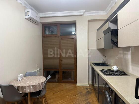 3 otaqlı Yeni tikili, Neftçilər m., Bakı
