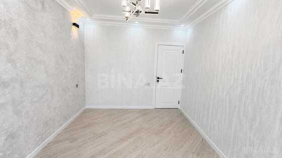 3 otaqlı Köhnə tikili, Xalqlar Dostluğu m., Bakı