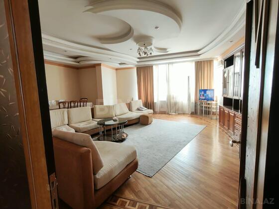 3 otaqlı Yeni tikili, Elmlər Akademiyası m., Bakı