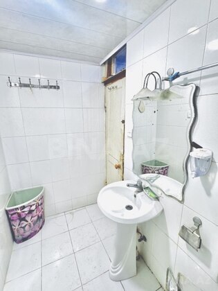 3 otaqlı Köhnə tikili, Yasamal r., Bakı