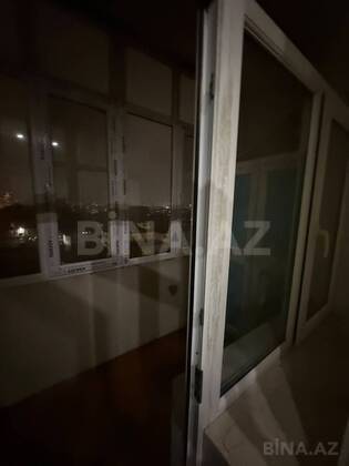 3 otaqlı Yeni tikili, Xırdalan