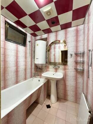 3 otaqlı Köhnə tikili, Gənclik m., Bakı