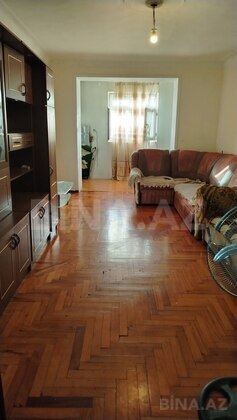 3 otaqlı Köhnə tikili, Abşeron r., Xırdalan