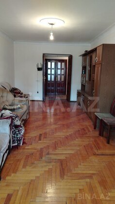 3 otaqlı Köhnə tikili, Abşeron r., Xırdalan