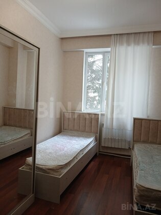 3 otaqlı Yeni tikili, Xırdalan
