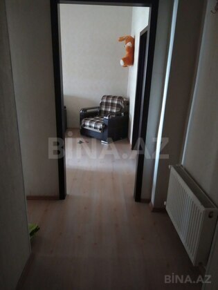 3 otaqlı Köhnə tikili, Neftçilər m., Bakı