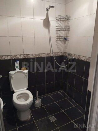 3 otaqlı Köhnə tikili, Neftçilər m., Bakı