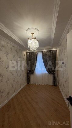 3 otaqlı Köhnə tikili, Memar Əcəmi m., Bakı