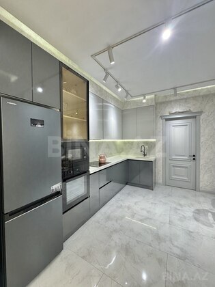 3 otaqlı Yeni tikili, 8 Noyabr m., Bakı