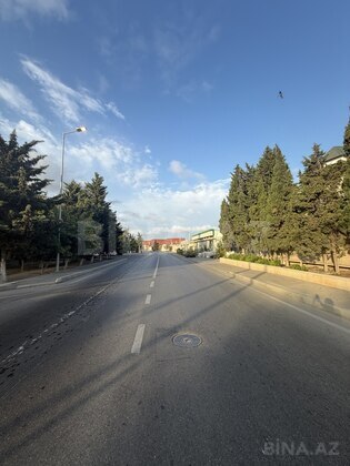 Torpaq Şüvəlan q., Bakı