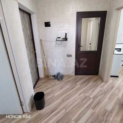 3 otaqlı Yeni tikili, Xırdalan
