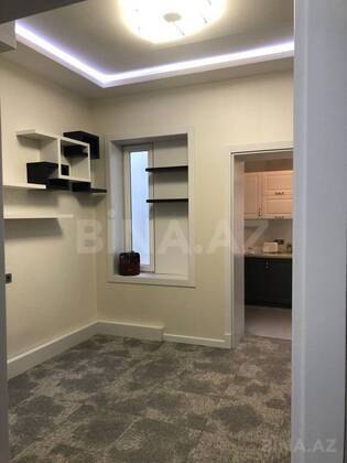3 otaqlı Köhnə tikili, Sahil m., Bakı
