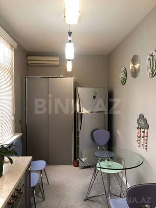 3 otaqlı Köhnə tikili, Sahil m., Bakı