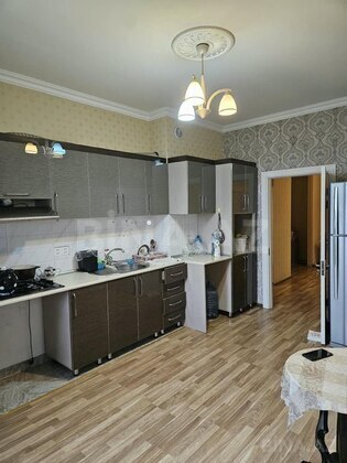 3 otaqlı Yeni tikili, Şah İsmayıl Xətai m., Bakı