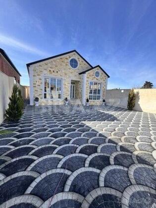 4 otaqlı Həyət evi/Bağ evi, Saray q., Bakı