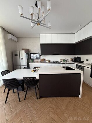 8 otaqlı Həyət evi/Bağ evi, Badamdar q., Bakı