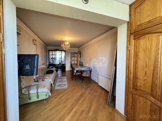 3 otaqlı Köhnə tikili, Neftçilər m., Bakı