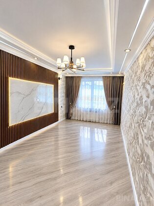 3 otaqlı Köhnə tikili, Xalqlar Dostluğu m., Bakı