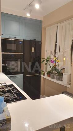 3 otaqlı Köhnə tikili, Nəsimi r., Bakı