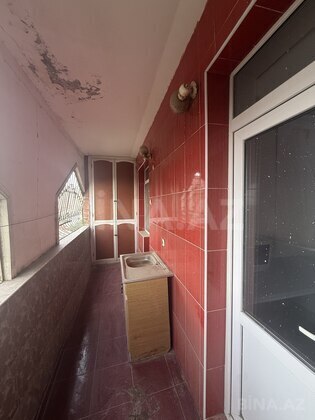 4 otaqlı Köhnə tikili, Həzi Aslanov m., Bakı