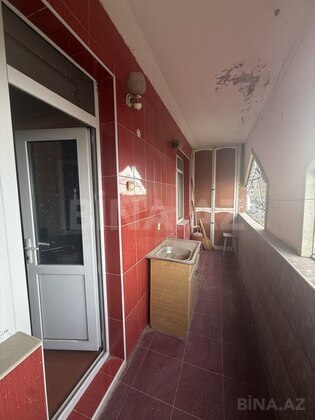 4 otaqlı Köhnə tikili, Həzi Aslanov m., Bakı