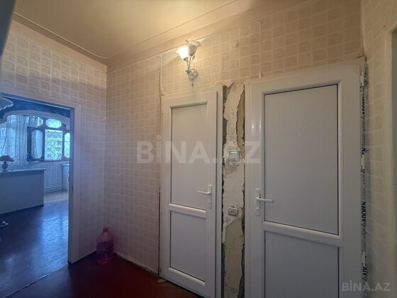4 otaqlı Köhnə tikili, Həzi Aslanov m., Bakı
