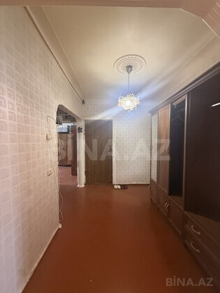 4 otaqlı Köhnə tikili, Həzi Aslanov m., Bakı