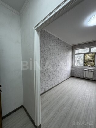 3 otaqlı Köhnə tikili, Memar Əcəmi m., Bakı