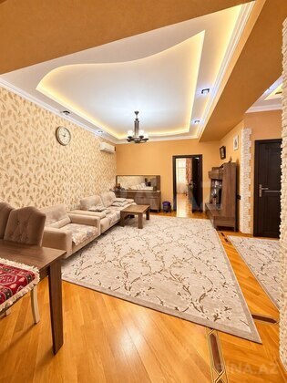 3 otaqlı Yeni tikili, Neftçilər m., Bakı