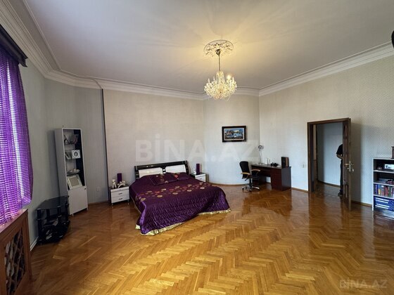 7 otaqlı Köhnə tikili, Sahil m., Bakı