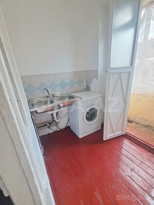 2 otaqlı Köhnə tikili, Bakıxanov q., Bakı