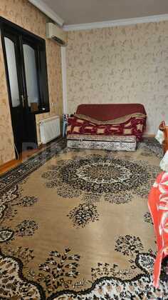 2 otaqlı Köhnə tikili, Nizami m., Bakı
