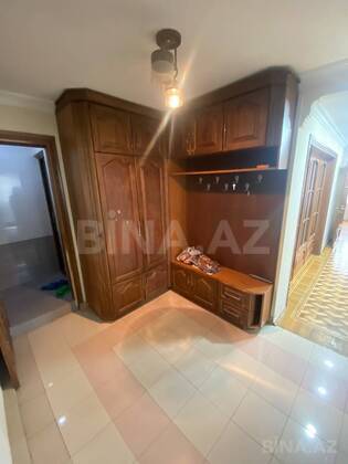 3 otaqlı Köhnə tikili, 20 Yanvar m., Bakı