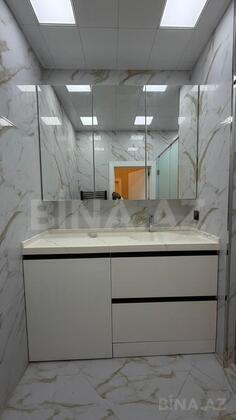 3 otaqlı Köhnə tikili, Memar Əcəmi m., Bakı