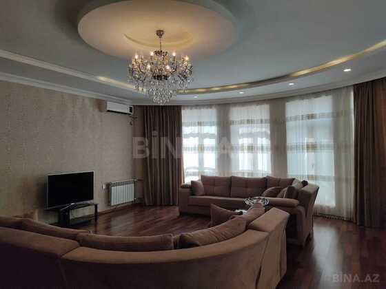 3 otaqlı Yeni tikili, Şah İsmayıl Xətai m., Bakı