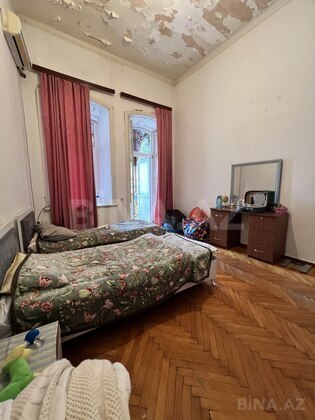 2 otaqlı Köhnə tikili, Sahil m., Bakı