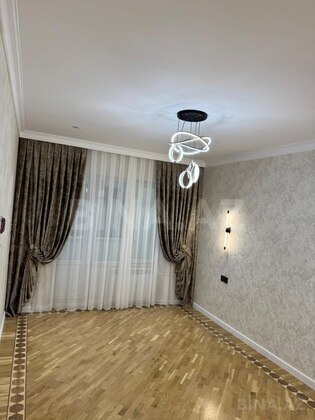 3 otaqlı Köhnə tikili, Yeni Yasamal q., Bakı