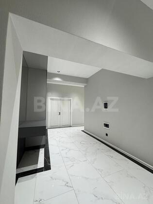 4 otaqlı Yeni tikili, Koroğlu m., Bakı
