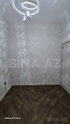 3 otaqlı Yeni tikili, Xırdalan