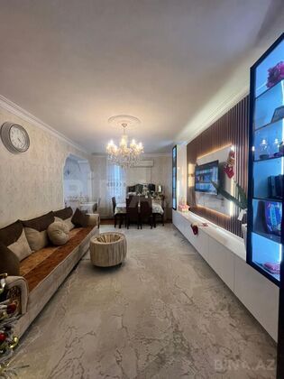 3 otaqlı Köhnə tikili, 20 Yanvar m., Bakı
