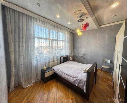 3 otaqlı Yeni tikili, Azadlıq Prospekti m., Bakı