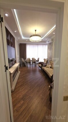 3 otaqlı Yeni tikili, Koroğlu m., Bakı