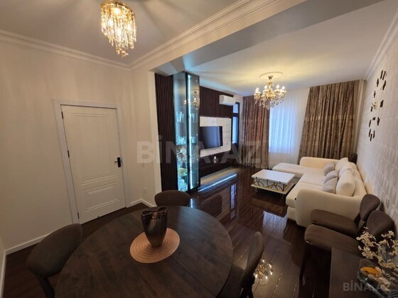 2 otaqlı Yeni tikili, 8 Noyabr m., Bakı