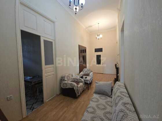3 otaqlı Köhnə tikili, Sahil m., Bakı