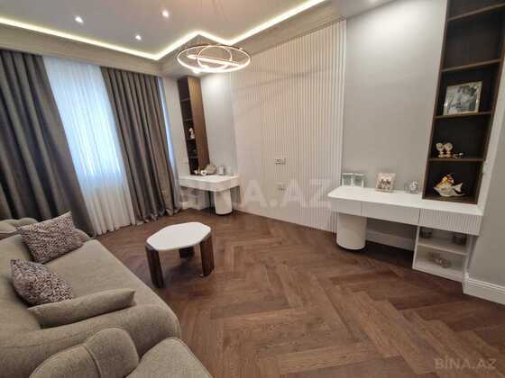 4 otaqlı Yeni tikili, Ağ şəhər q., Bakı
