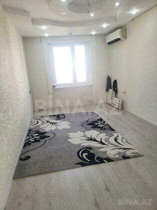 3 otaqlı Köhnə tikili, Neftçilər m., Bakı