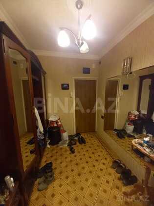 5 otaqlı Köhnə tikili, Binəqədi r., Bakı