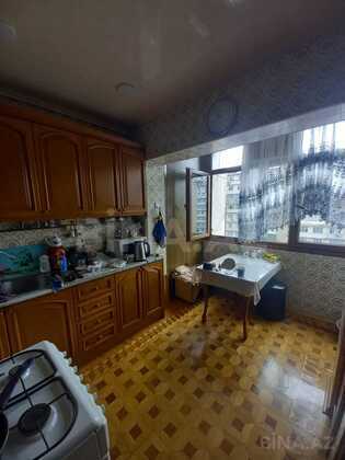 5 otaqlı Köhnə tikili, Binəqədi r., Bakı