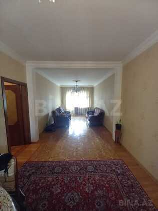 5 otaqlı Köhnə tikili, Binəqədi r., Bakı